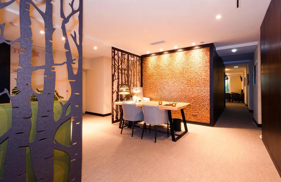 OMID Boutique-1